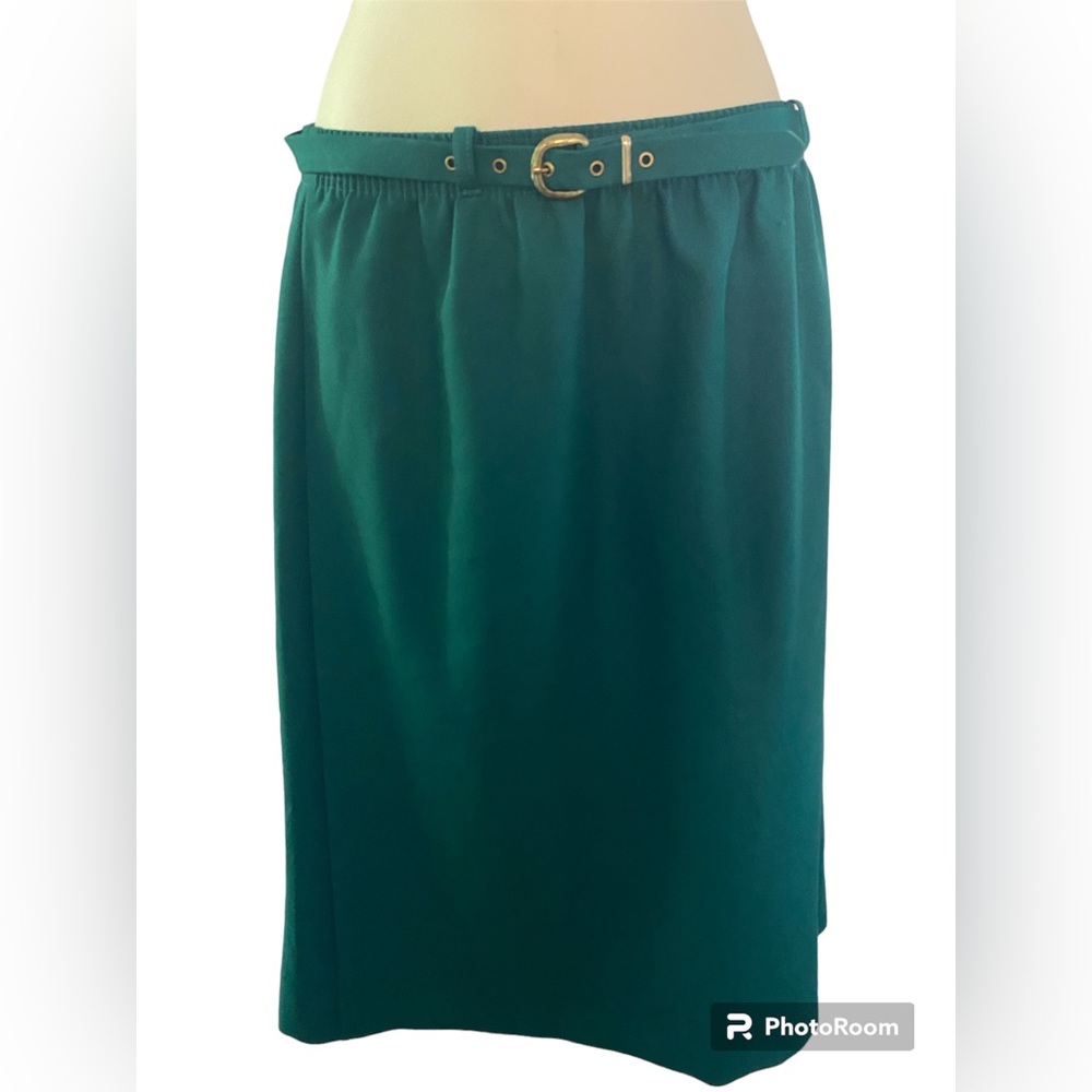 Vintage emerald green skirt. 28.5” length. EUC